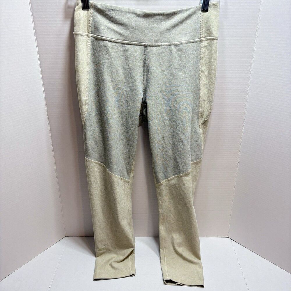 Outdoor Voices Medium Womens Tri Tone Leggings 7/8 Length Sand Oatmeal Cloud